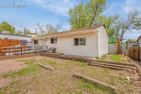 605 Huron Rd, Colorado Springs, CO 80910