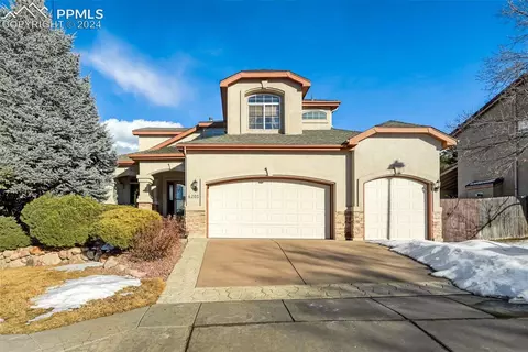 6203 Soaring Dr, Colorado Springs, CO 80918