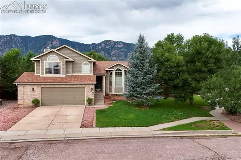 1720 Gumtree Ct, Colorado Springs, CO 80906