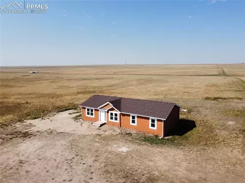 7540 Boone Rd, Yoder, CO 80864 photo 3