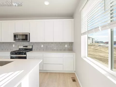 10478 Devoncove Dr, Peyton, CO 80831 photo 12