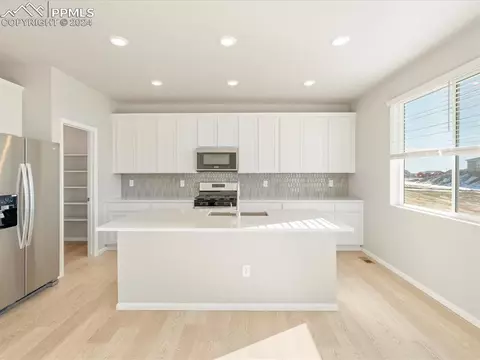 10478 Devoncove Dr, Peyton, CO 80831 photo 10