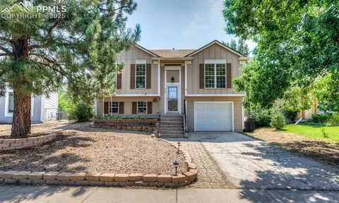 2535 Helton Ct, Colorado Springs, CO 80916