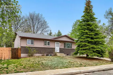 3853 Vaquero Cir, Colorado Springs, CO 80918