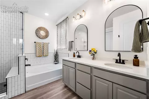 Bath - 15510 Native Willow Dr, Monument, CO 80132 photo 2 of 6