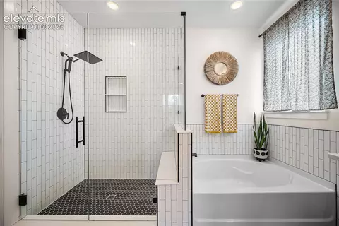 Bath - 15510 Native Willow Dr, Monument, CO 80132 photo 3 of 6