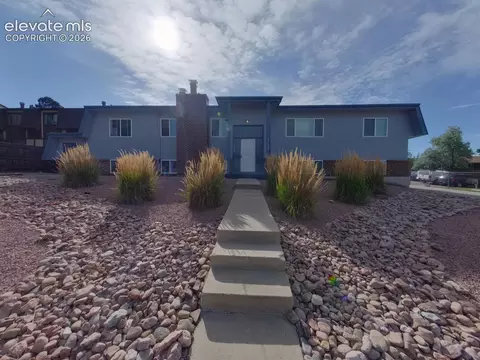 4725 Picturesque Dr, Colorado Springs, CO 80917