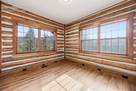 Bedroom - 9795 Mountain Rd, Cascade, CO 80809 photo 1 of 10