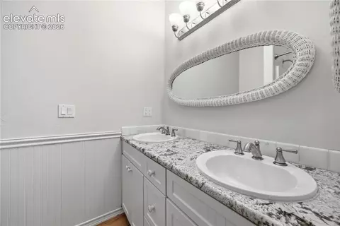 Bath - 9795 Mountain Rd, Cascade, CO 80809 photo 3 of 4