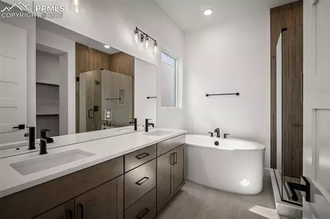 Bath - 17217 Alsike Clover Ct, Monument, CO 80132 photo 1 of 5