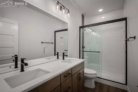 Bath - 17217 Alsike Clover Ct, Monument, CO 80132 photo 4 of 5