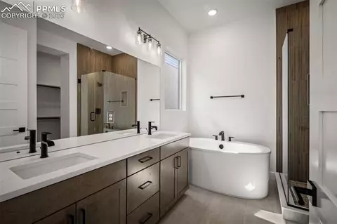 Bath - 17217 Alsike Clover Ct, Monument, CO 80132 photo 1 of 5