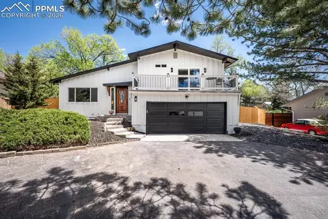 1021 Pioneer Ln, Colorado Springs, CO 80904