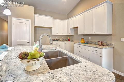 389 Buttonwood Pl, Monument, CO 80132 photo 4