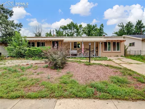 1208 Cumberland St, Colorado Springs, CO 80907