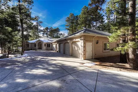 19725 Soaring Wing Dr, Colorado Springs, CO 80908