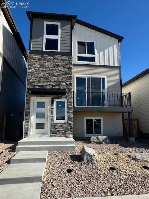 3520 Forest Park Dr, Colorado Springs, CO 80922