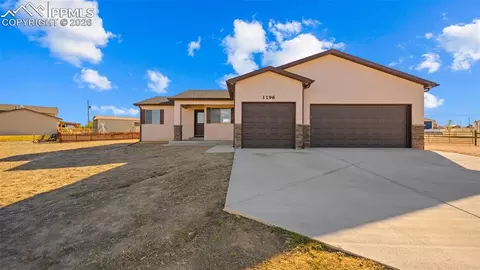 1196 E Purcell Pl, Pueblo, CO 81007