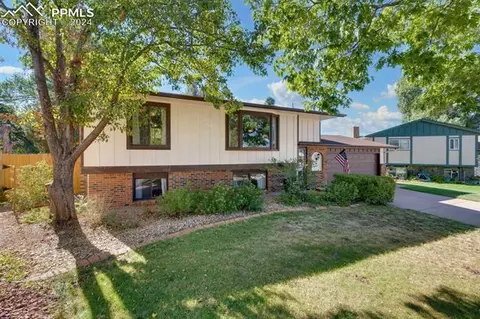 3025 Vickers Dr, Colorado Springs, CO 80918