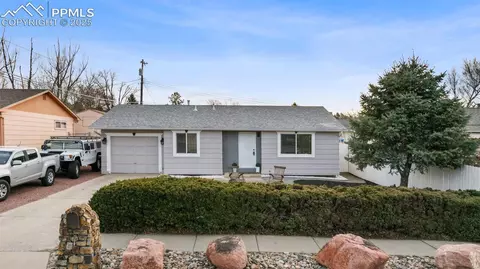 1025 N 19th St, Colorado Springs, CO 80904