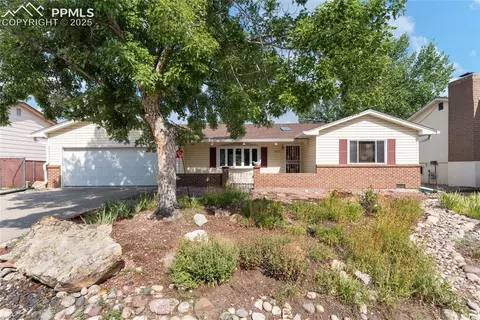 4027 Darby Cir, Colorado Springs, CO 80907