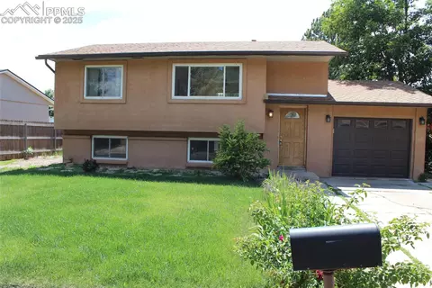 4530 Del Verde Dr, Colorado Springs, CO 80918