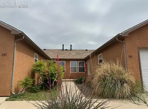 295-297 W Coral Dr, Pueblo West, CO 81007