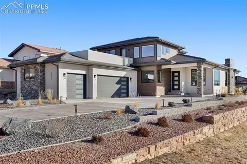 3043 Treeline Vw, Colorado Springs, CO 80904