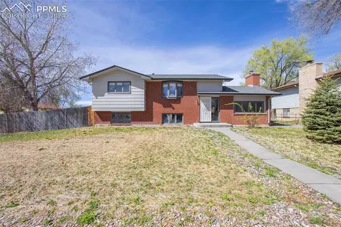 6830 Chesterfield Ct, Colorado Springs, CO 80911