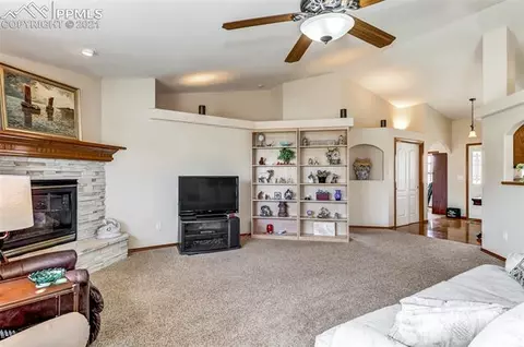 9737 Rockingham Dr, Peyton, CO 80831 photo 7