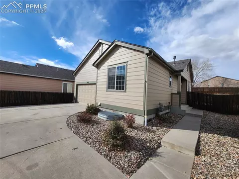 3420 Pugh Mountain Vw, Colorado Springs, CO 80922