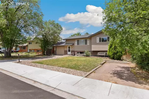 1706 Shenandoah Dr, Colorado Springs, CO 80910