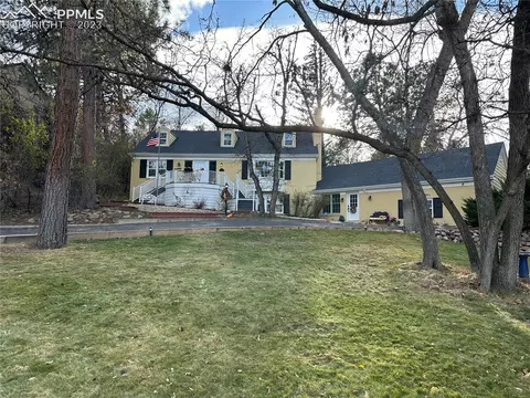 18 Heather Dr, Colorado Springs, CO 80906
