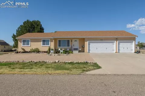 225 N Merrill Dr, Pueblo, CO 81007