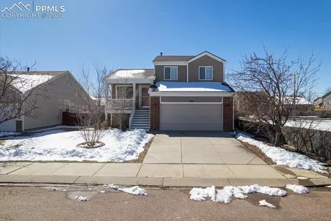 7301 Glenburn Dr, Fountain, CO 80817