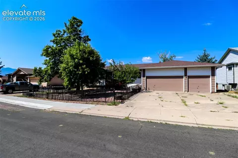1330 Friendship Ln, Colorado Springs, CO 80904