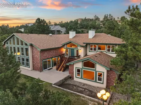 6825 Oak Valley Ln, Colorado Springs, CO 80919