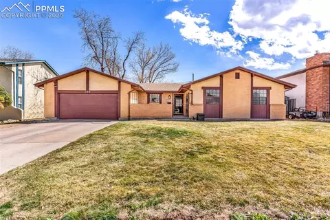 108 Carrillon Ln, Pueblo, CO 81005