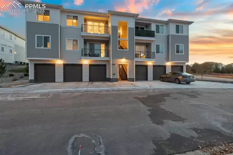 3815 Presidio Pt #201, Colorado Springs, CO 80920