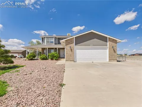 1181 W Calle Antigua Na Na, Pueblo West, CO 81007