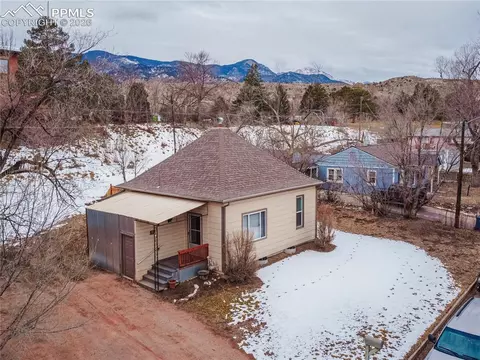 2415 Hagerman St, Colorado Springs, CO 80904