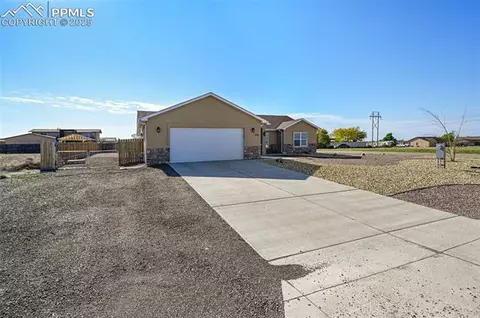 994 S Knox Dr, Pueblo West, CO 81007