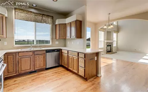 10427 Mount Evans Dr, Peyton, CO 80831 photo 4