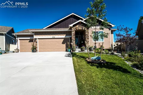 10126 Golf Crest Dr, Peyton, CO 80831 photo 1