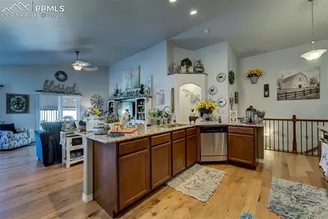 10126 Golf Crest Dr, Peyton, CO 80831 photo 6