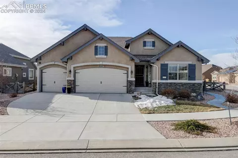 8567 Moorland Ln, Colorado Springs, CO 80927