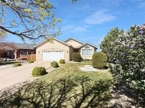 3611 Marmot Ct, Pueblo, CO 81005