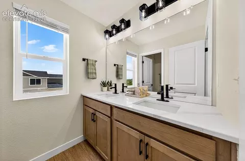 Bath - 13512 Arriba Dr, Peyton, CO 80831 photo 5 of 7
