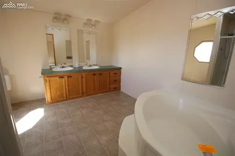 6424 Southfork Dr, Peyton, CO 80831 photo 11