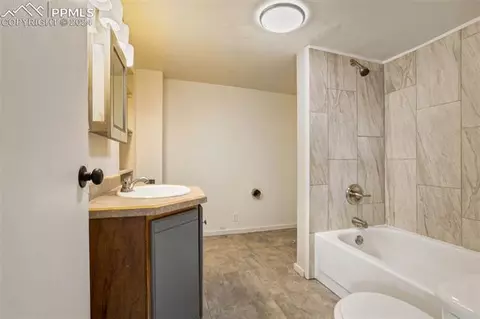521 W Main St, Florence, CO 81226 photo 20